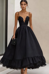 Schwarze Spaghettiträger A Linie Ballkleid